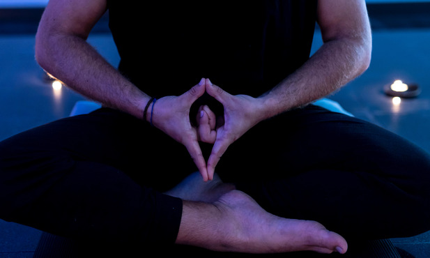 Como a Meditação melhora o Yoga (e vice-versa)
